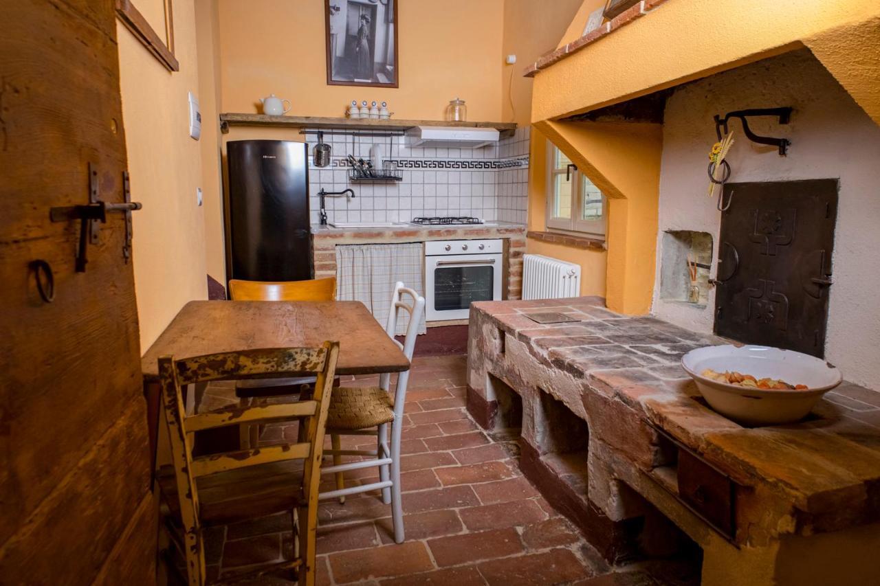Bed and Breakfast In Collegiata Foiano Della Chiana Exterior foto